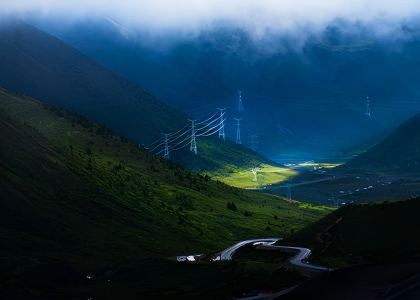 哈密-重慶&plusmn;800千伏特高壓直流...